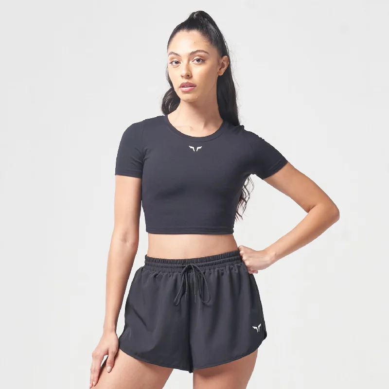 Women's Seasonal Attire Essential Cropped Tee AW22 - Black