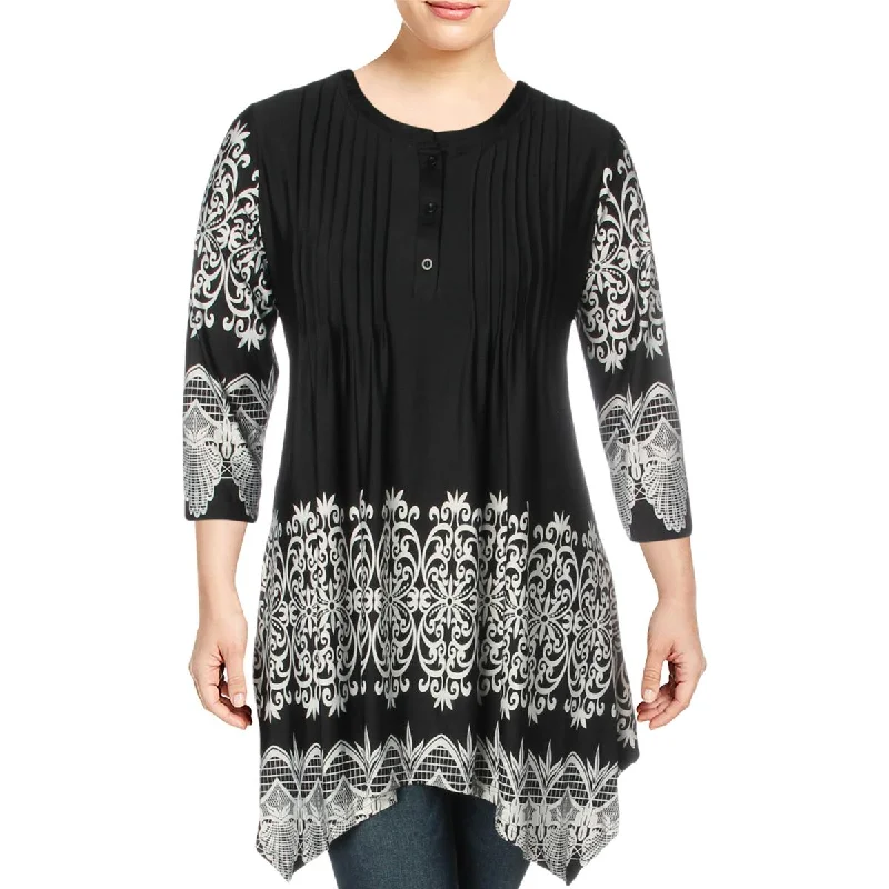 Trendy Boutiques Online Plus Womens Printed Pleated Tunic Top