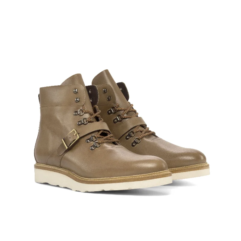 Men's Handcrafted Boots DapperFam Everest in Light Brown Men's Vitello Leather Hiking Boot Men's Handcrafted Boots DapperFam Everest in Light Brown Men's Vitello Leather Hiking Boot