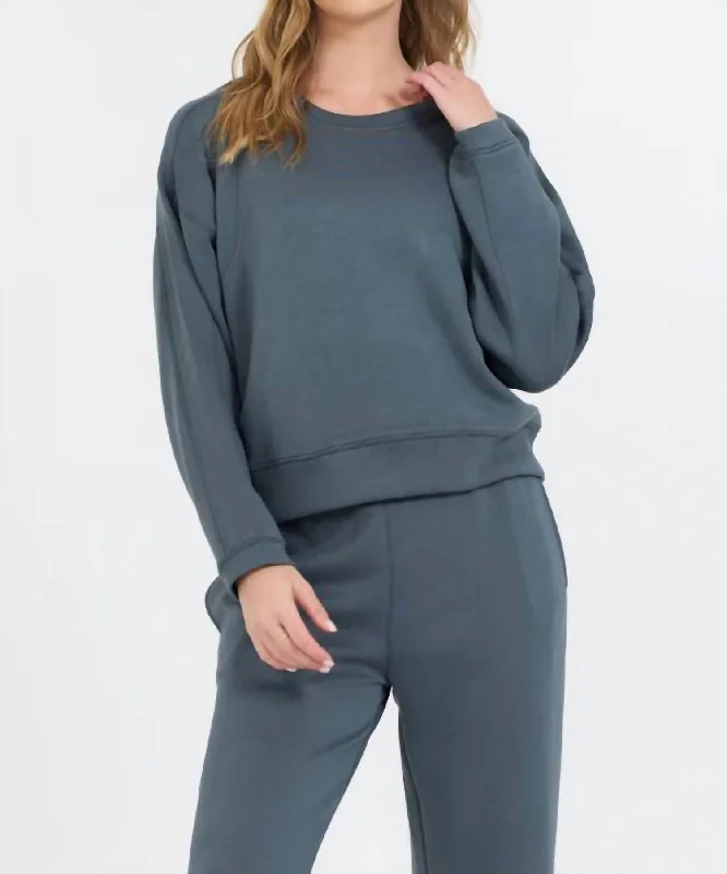 Chic Outfits Cloud Fleece Crewneck Sweatshirt In Mountain Grey