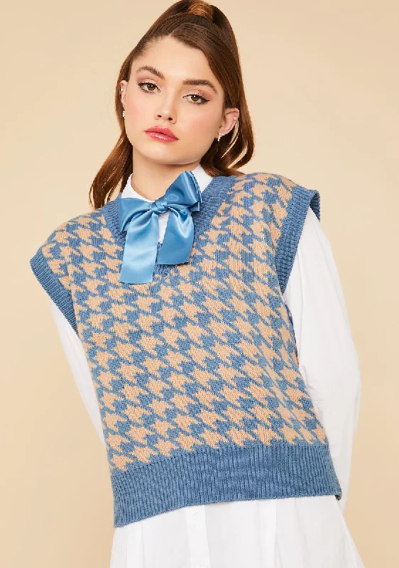 Women's Everyday Apparel Pool Somebody Told Me Houndstooth Sweater Vest