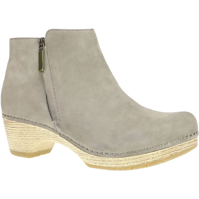 Men's Ergonomic Shoes Women's Dansko Lizanne Taupe Milled Nubuck