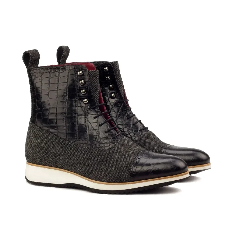 Men's Slip-Resistant Boots DapperFam Vittorio in Black / Nailhead Men's Sartorial & Italian Croco Embossed Leather Balmoral Boot Men's Slip-Resistant Boots DapperFam Vittorio in Black / Nailhead Men's Sartorial & Italian Croco Embossed Leather Balmoral Boot