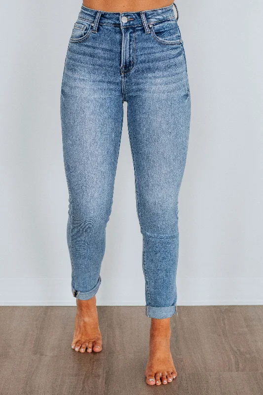 Women's Chic Apparel Kassidy Risen Jeans