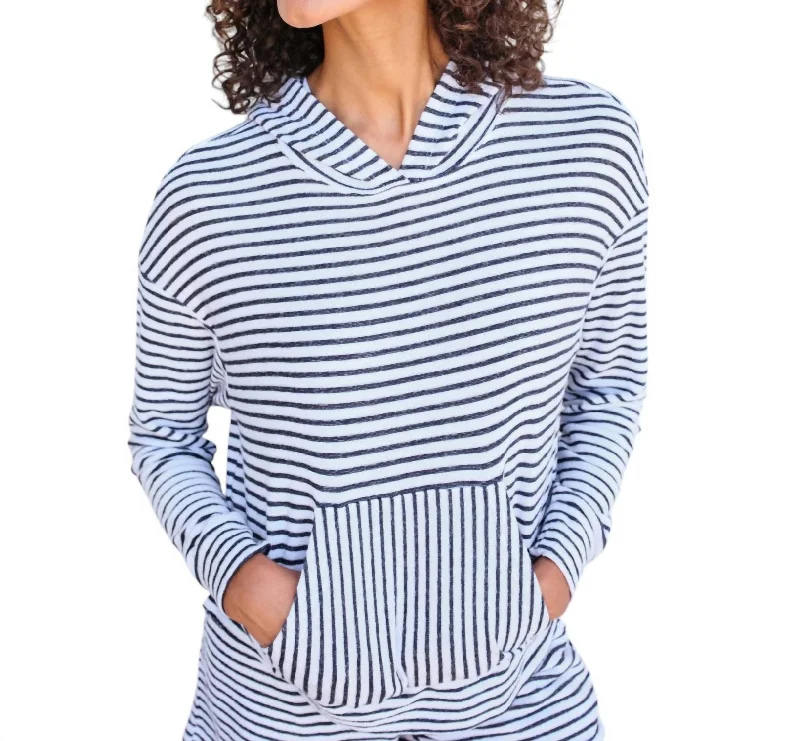 Women's Casual Attire Striped Hoodie Sweatshirt In White