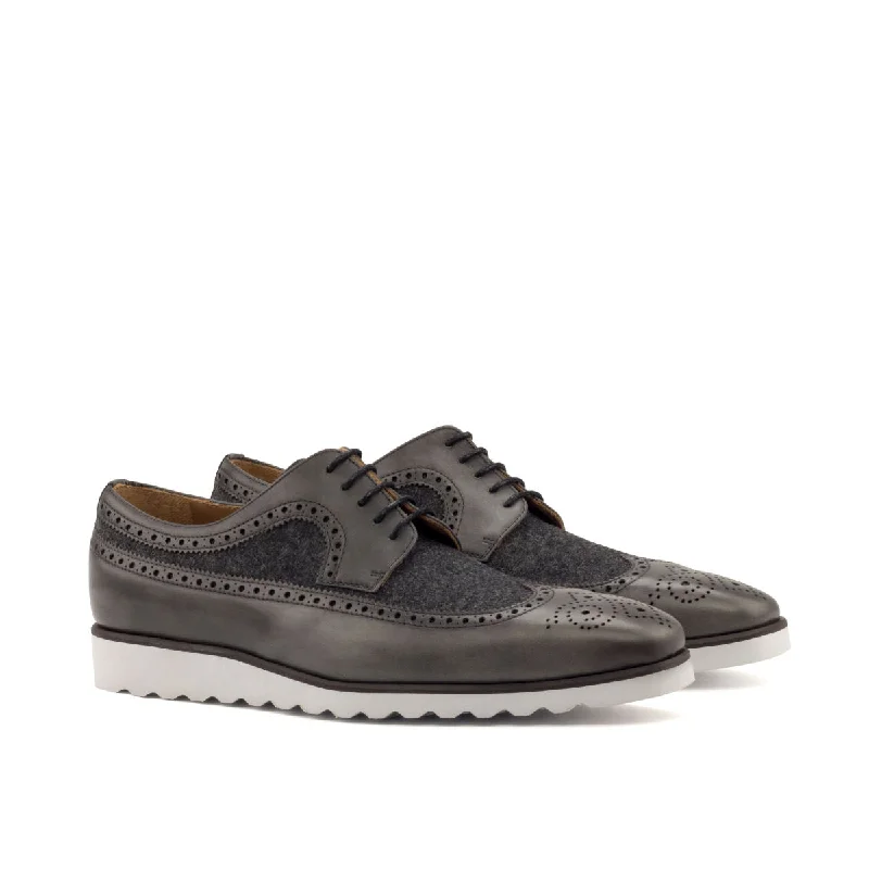 Get The Best Deals On Breathable Shoes Today DapperFam Zephyr in Dark Grey Men's Flannel & Italian Leather Longwing Blucher Get The Best Deals On Breathable Shoes Today DapperFam Zephyr in Dark Grey Men's Flannel & Italian Leather Longwing Blucher