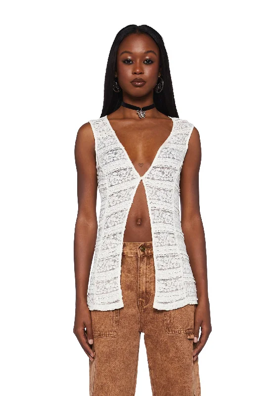 Vintage-Inspired Women's Apparel Olsen Sleeveless Vest