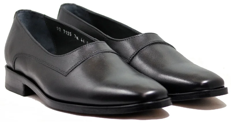 Weekend Special Offer On Sports Shoes MIRAGE Black Leather Chassidic  7125
