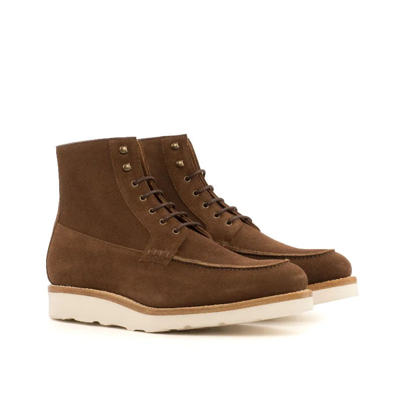 Men's Lightweight Shoes DapperFam Ryker in Med Brown Men's Italian Leather & Lux Suede Moc Boot Men's Lightweight Shoes DapperFam Ryker in Med Brown Men's Italian Leather & Lux Suede Moc Boot