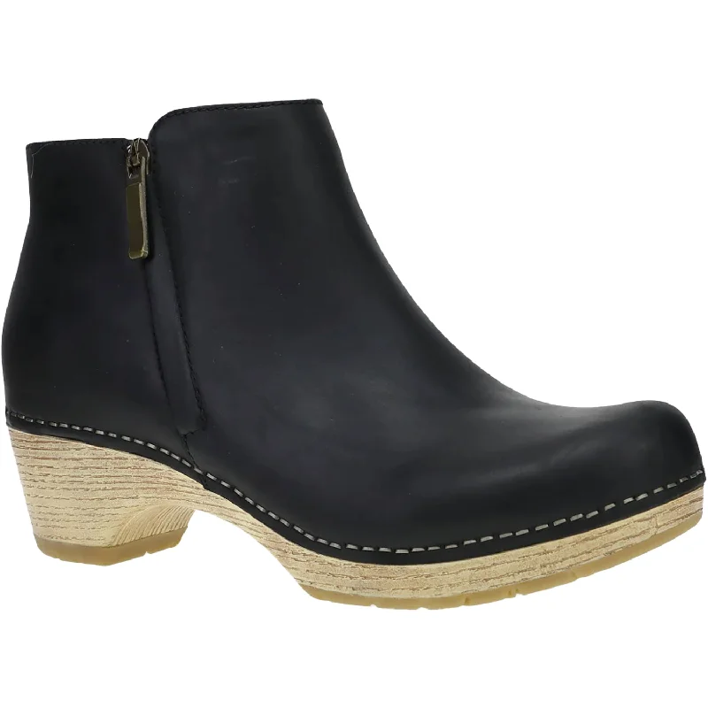 Men's Temperature-Regulating Shoes Women's Dansko Lizanne Black Oiled Pull Up Leather