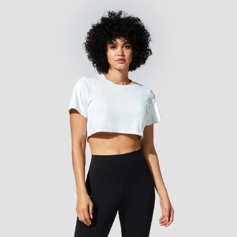 Day To Night Styles Graphic Wave Eyes Crop Top - Star White