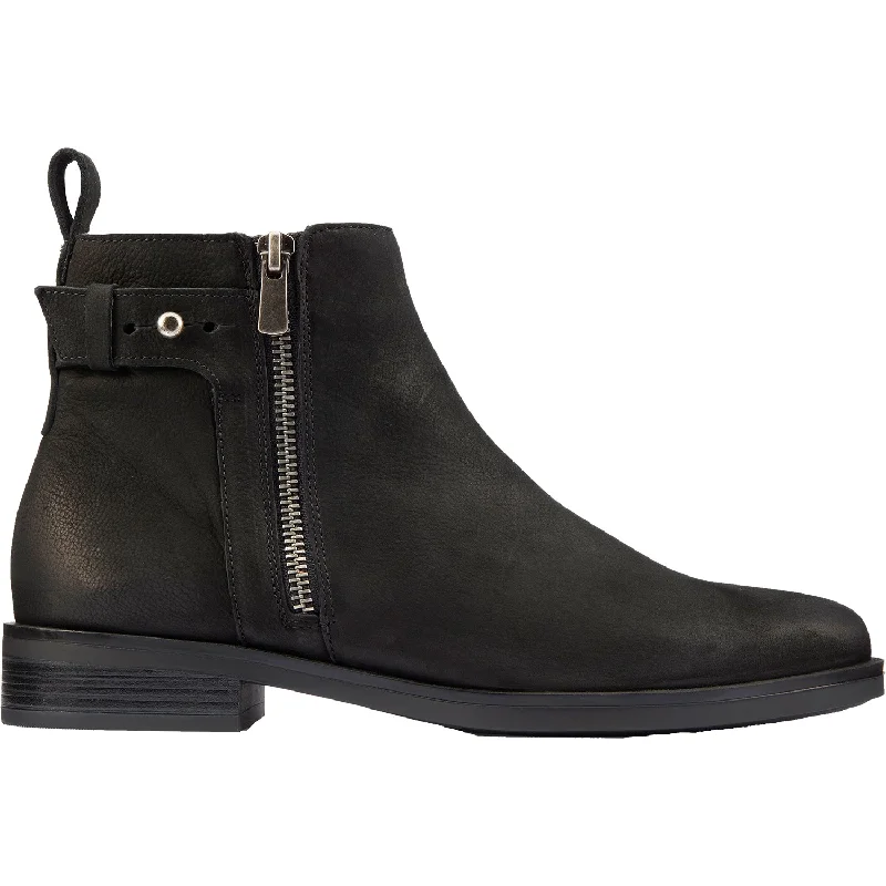 Men's Slip-Resistant Boots Women's Clarks Memi Lo Black Nubuck