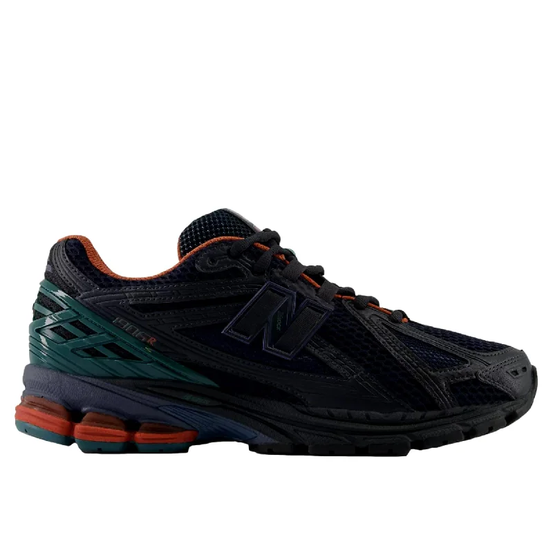 Men's Classic Shoes New Balance 1906R Black/Green  M1906RVC Men's